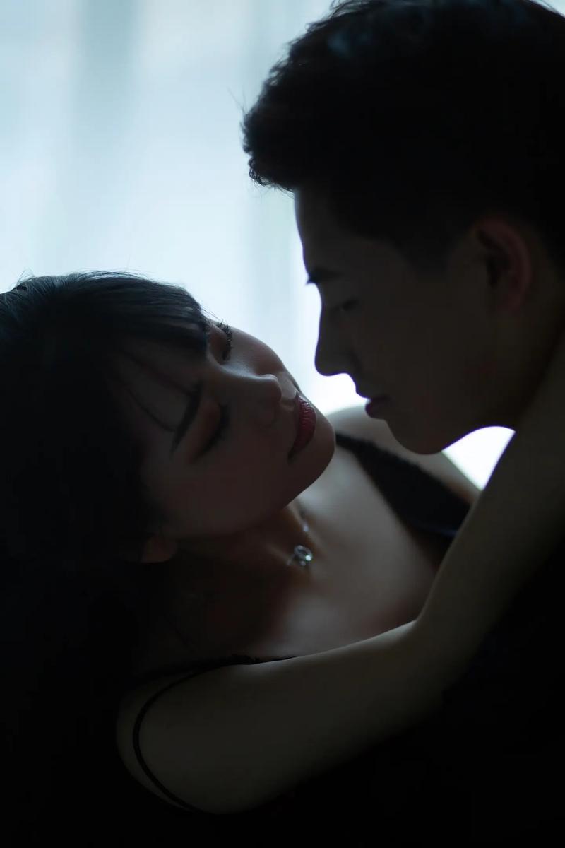 拍婚纱照的预算误区：避免高消费陷阱